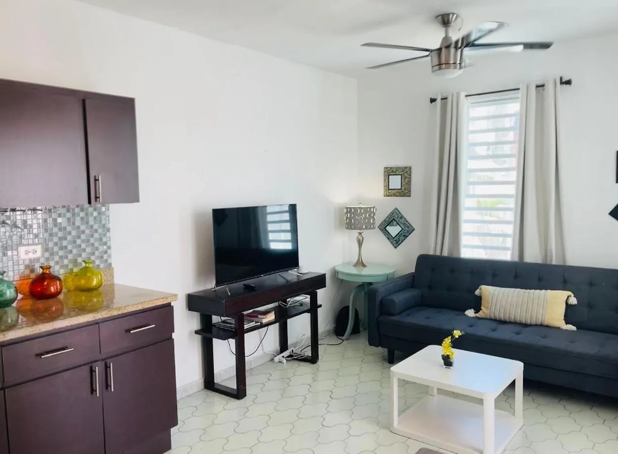 Multi Home In Isla Verde Beach Area With 5 Separate Apts Include 10 Bedrooms And 6 Bathrooms Sleep 26 People San Juan Apartment