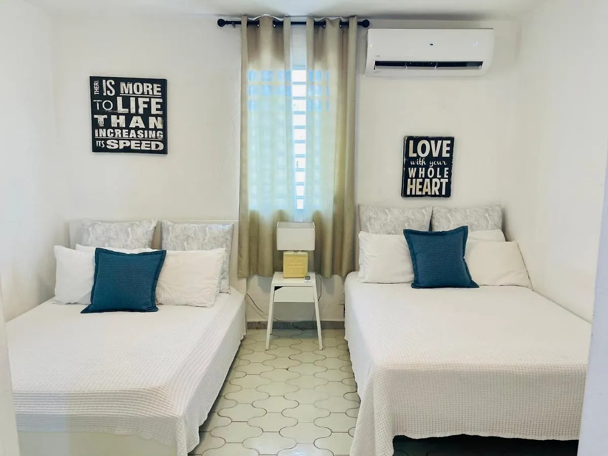 Apartment Multi Home In Isla Verde Beach Area With 5 Separate Apts Include 10 Bedrooms And 6 Bathrooms Sleep 26 People San Juan