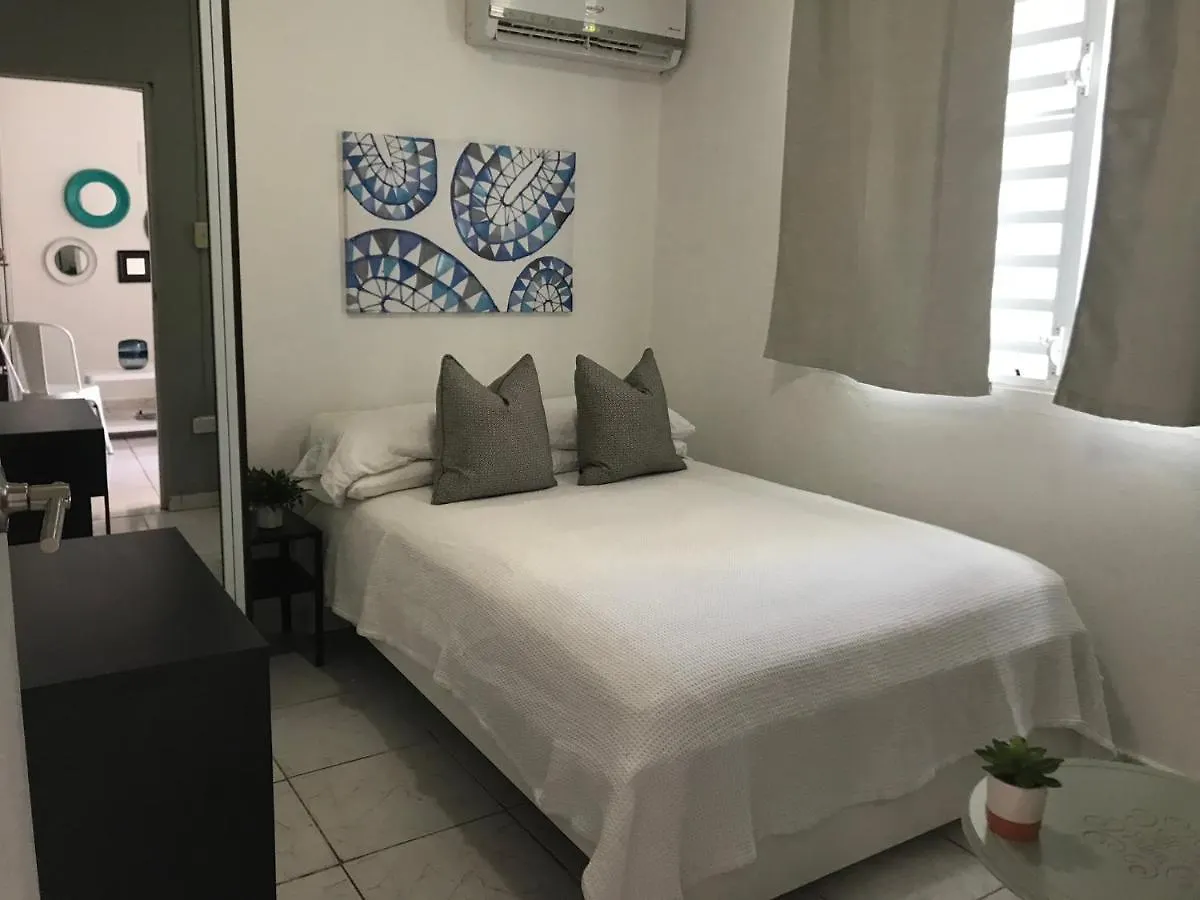 Multi Home In Isla Verde Beach Area With 5 Separate Apts Include 10 Bedrooms And 6 Bathrooms Sleep 26 People San Juan